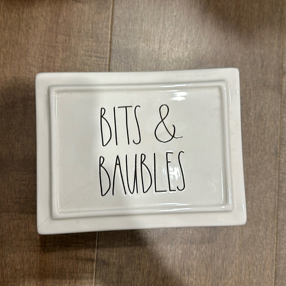 BITS &BAUBLES Rae Dunn Trinket/jewelry box